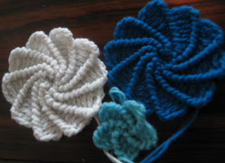 Free Crochet Pattern - Spiral Flower ♥ http://thecrochetcharm.blogspot.com